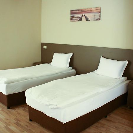 Kŭrdzhali Guest House Central מראה חיצוני תמונה